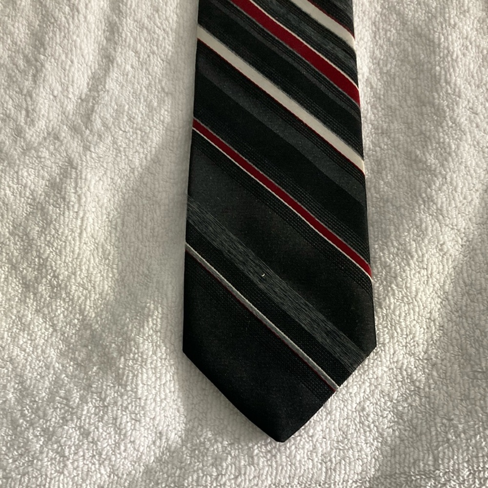 Classic Black and Red Striped Silk Tie